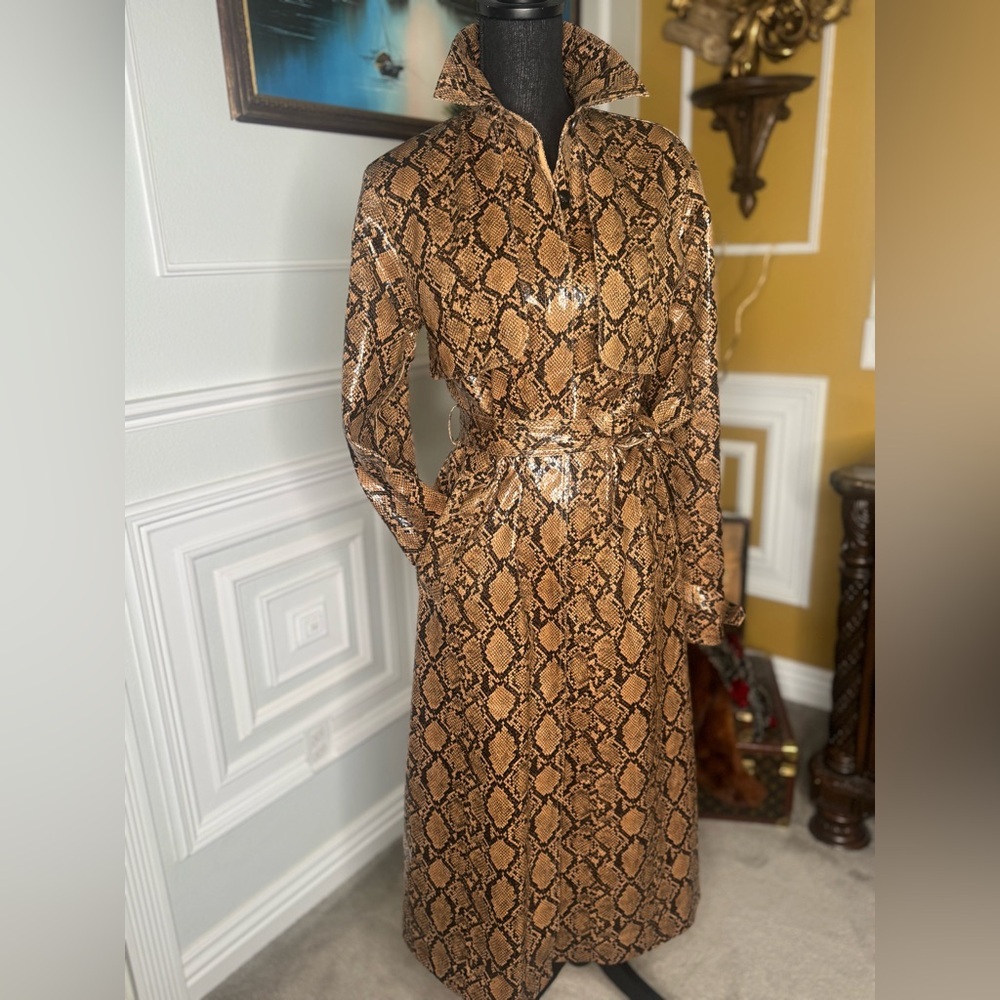 Faux Snake Coat Area Stars